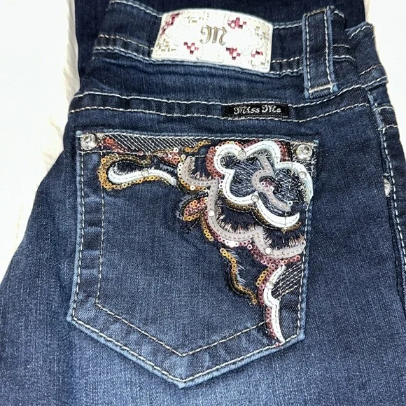 Miss Me Blue Jeans - Picture 3 of 6